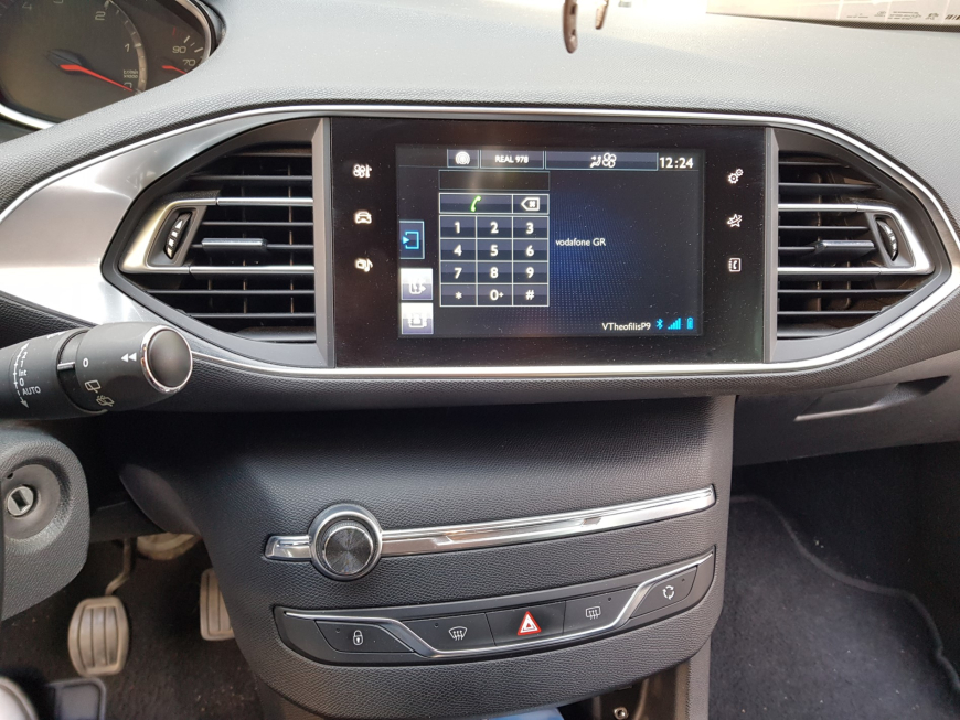 Εγκατάσταση οθόνης IQ με Car Cinema Navigation Android σε Seat Leon. 