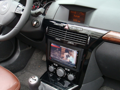 Εγκατάσταση οθόνης 2Din Kenwood σε Opel Astra Turbo