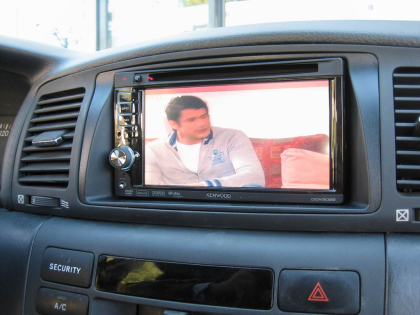 Εγκατάσταση οθόνης 2Din Kenwood σε Toyota Corolla