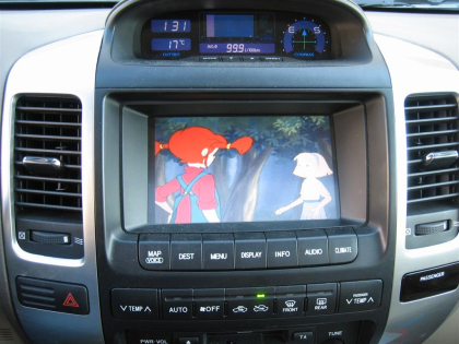 Αναβάθμιση εργοστασιακής οθόνης σε Toyota Land Cruiser