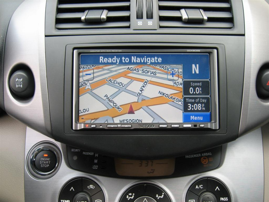 Εγκατάσταση οθόνης 2Din Kenwood σε Toyota Rav-4
