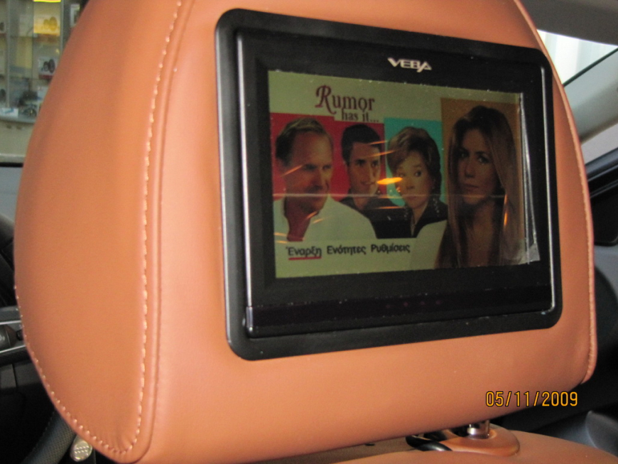 Εγκατάσταση οθονών Veba και κονσόλας PlayStation σε Audi Q5