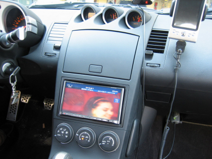 Εγκατάσταση οθόνης 2Din Kenwood σε Nissan 350 Z