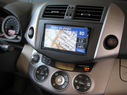 Εγκατάσταση οθόνης 2Din Kenwood σε Toyota Rav-4.