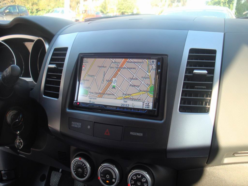 Εγκατάσταση οθόνης 2Din Kenwood σε Mitsubishi Outlander 2009