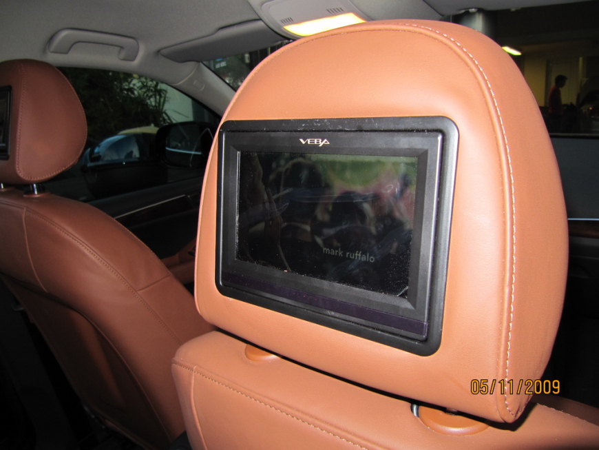 Εγκατάσταση οθονών Veba και κονσόλας PlayStation σε Audi Q5