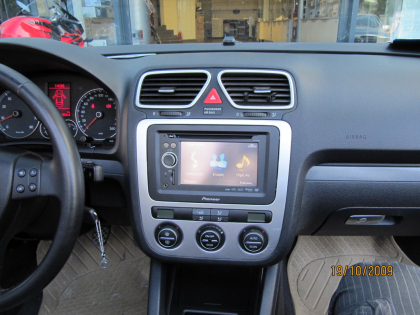 Εγκατάσταση οθόνης 2Din Pioneer σε VW Eos