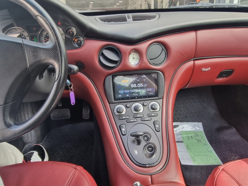 Αναβάθμιση Maserati 4200 GT: Εγκατάσταση Οθόνης Multimedia 7'' με Apple CarPlay & Android Auto