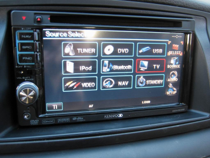 Εγκατάσταση οθόνης 2Din Kenwood σε Toyota Corolla