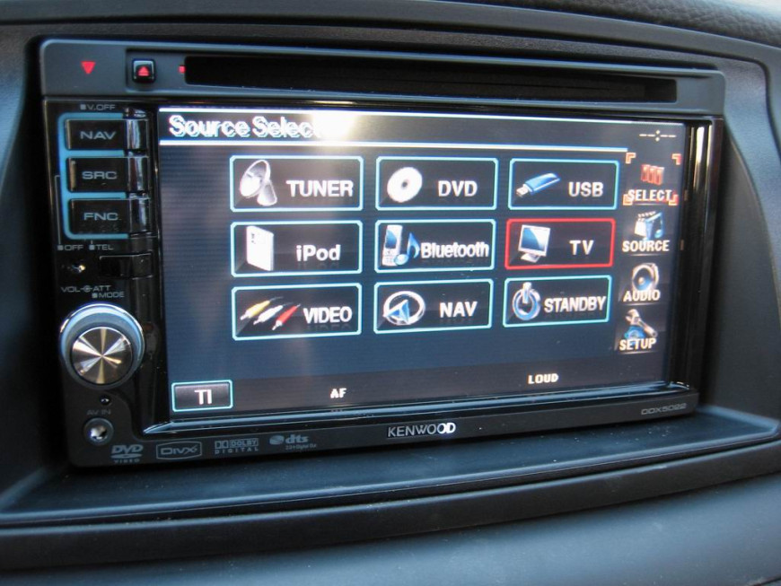 Εγκατάσταση οθόνης 2Din Kenwood σε Toyota Corolla