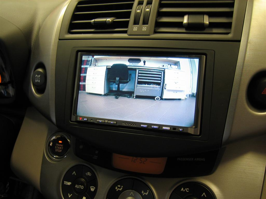 Εγκατάσταση οθόνης 2Din Kenwood σε Toyota Rav-4 του 2006