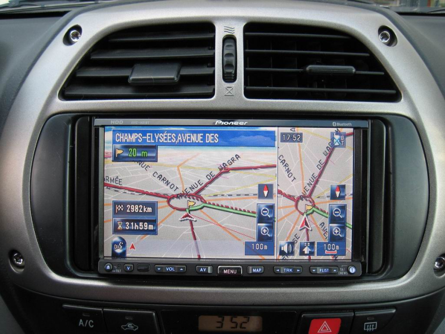 Εγκατάσταση οθόνης 2Din Pioneer σε Toyota Rav-4