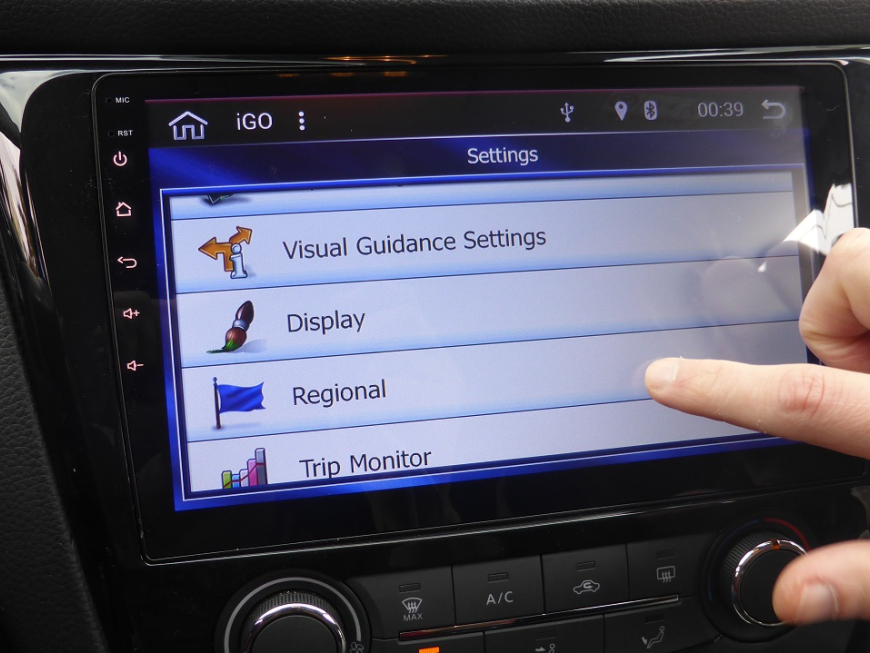 Eγκατάσταση νέας οθόνης σε Nissan Qashqai του 2016