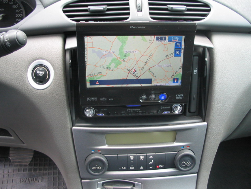 Εγκατάσταση οθόνης 1Din Pioneer σε Renault Laguna