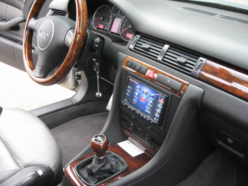 Εγκατάσταση οθόνης 2Din Kenwood σε Audi Allroad