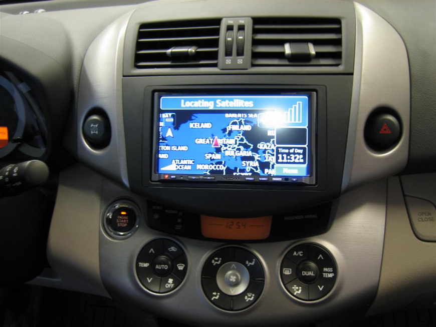 Εγκατάσταση οθόνης 2Din Kenwood σε Toyota Rav-4 του 2006