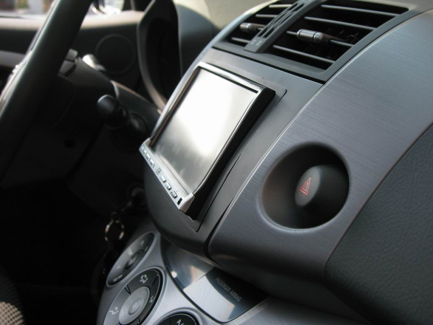Εγκατάσταση οθόνης 2Din JVC σε Toyota Rav-4