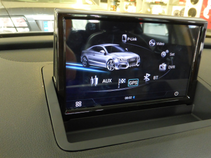 Εγκατάσταση νεου Android Car Cinema System σε Audi Q3