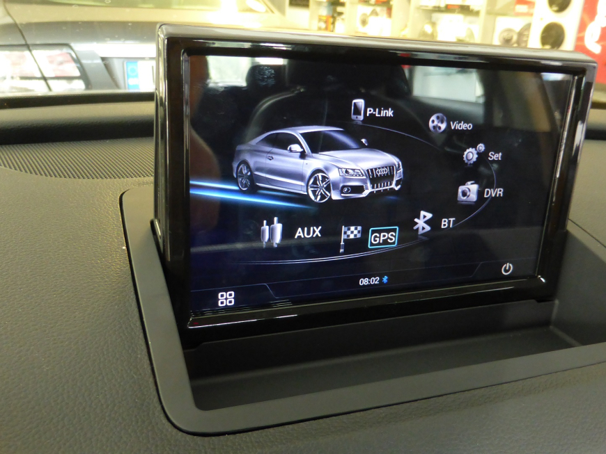 Εγκατάσταση νεου Android Car Cinema System σε Audi Q3