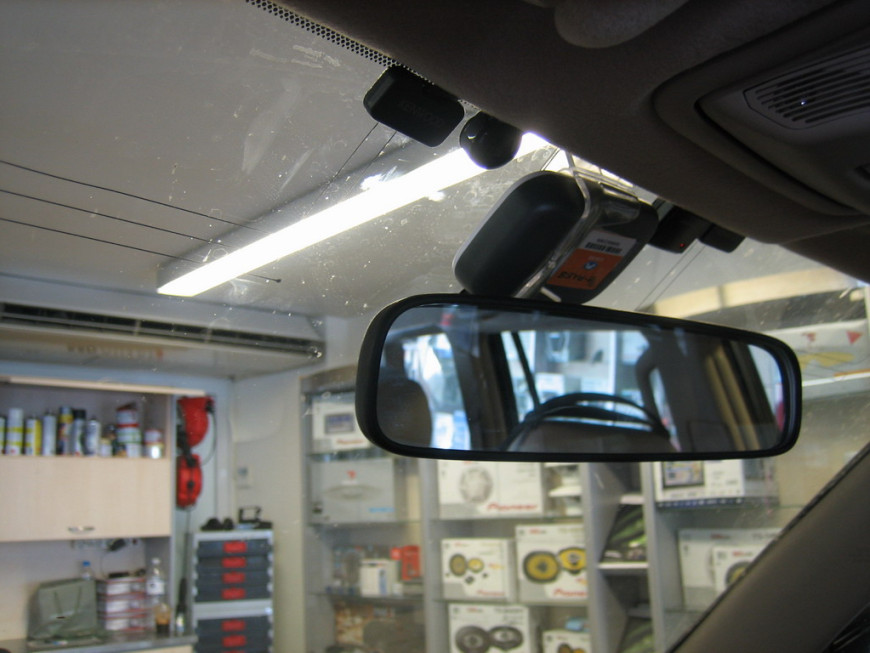 Αναβάθμιση εργοστασιακής οθόνης σε Toyota Land Cruiser 