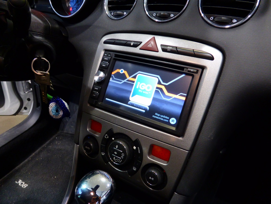 Eγκατάσταση οθόνης  2Din Digital IQ σε Peugeot 308 SW