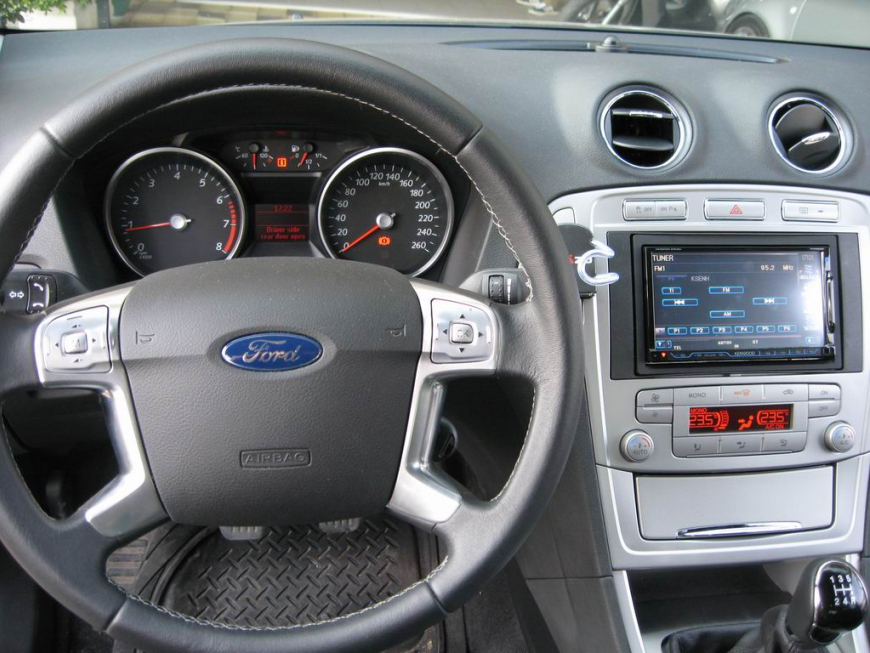 Εγκατάσταση οθόνης 2Din Kenwood σε Ford Mondeo