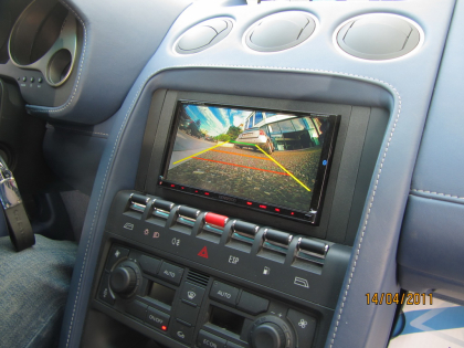 Εγκατάσταση 2Din Kenwood οθόνης,Rear Camera & Ηχητική αναβάθμιση σε Lamborghini Gallardo 