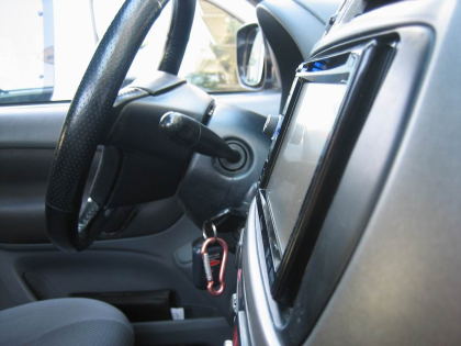 Εγκατάσταση οθόνης 2Din Pioneer σε Toyota Rav-4