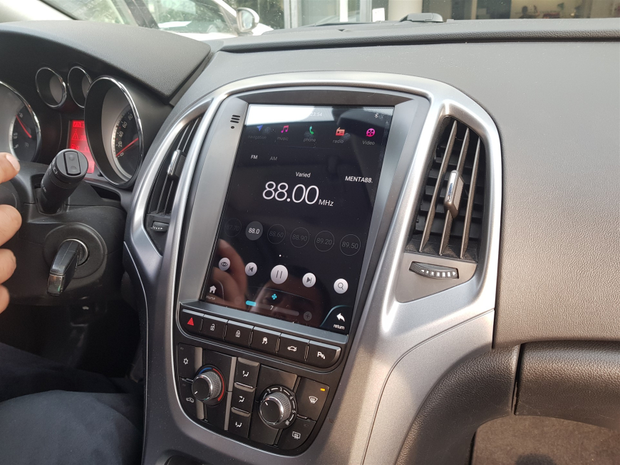 Εγκατάσταση οθόνης Lenovo Tesla Style σε Opel Astra J