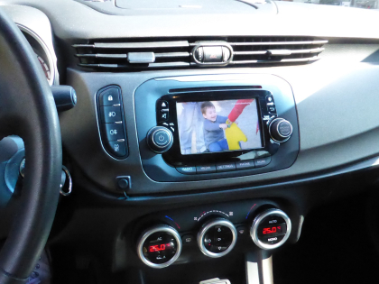 Εγκατάσταση TV Tuner, Mirrolink και Wi-Fi σε Alfa Romeo Giulietta