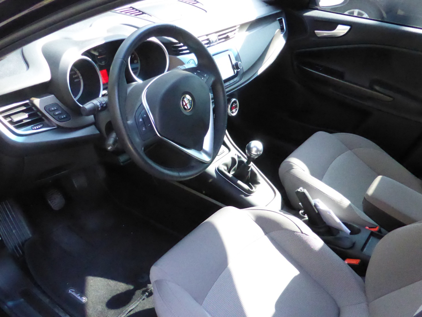 Εγκατάσταση TV Tuner, Mirrolink και Wi-Fi σε Alfa Romeo Giulietta