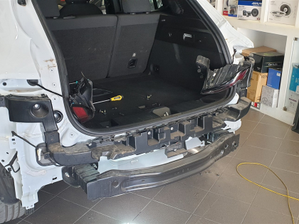 Εγκατάσταση αισθητήρων παρκαρίσματος- κάμερας οπισθοπορείας και εμπροσθοπορείας σε Alfa Romeo Tonale