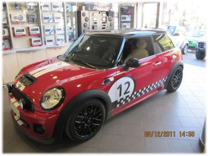 Eγκατάσταση TV Tuner της Κenwood σε Mini Cooper