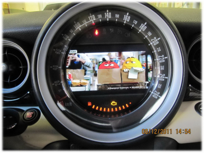 Eγκατάσταση TV Tuner της Κenwood σε Mini Cooper