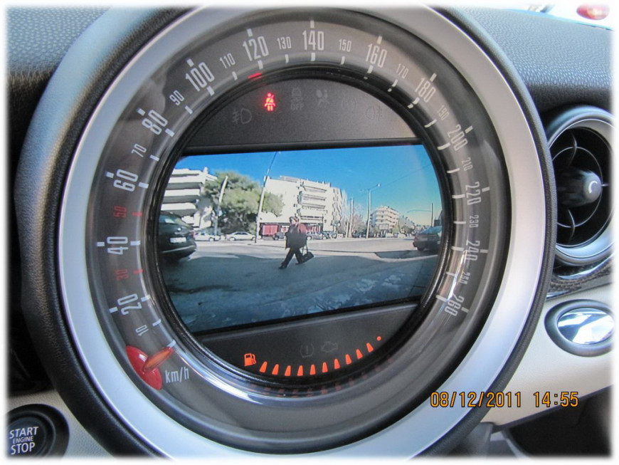Eγκατάσταση TV Tuner της Κenwood σε Mini Cooper