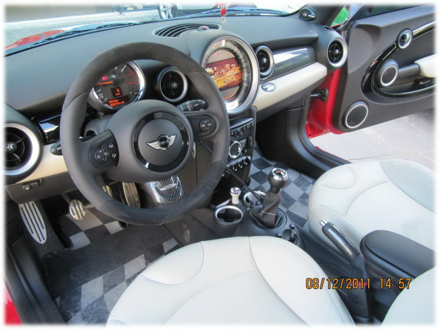 Eγκατάσταση TV Tuner της Κenwood σε Mini Cooper