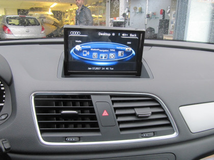 Εγκατάσταση οθόνης Digital IQ σε Audi Q3
