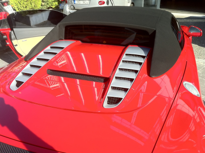 Εγκατάσταση Blinder laser Jammer και TV Tuner σε Audi R8 Spyder