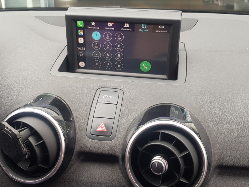 Αναβάθμιση εργοστασιακής οθόνης με Ασύρματο Wireless Apple CarPlay/Android Auto σε  Audi A1 8X