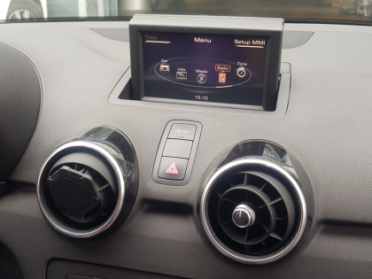 Αναβάθμιση εργοστασιακής οθόνης με Ασύρματο Wireless Apple CarPlay/Android Auto σε  Audi A1 8X