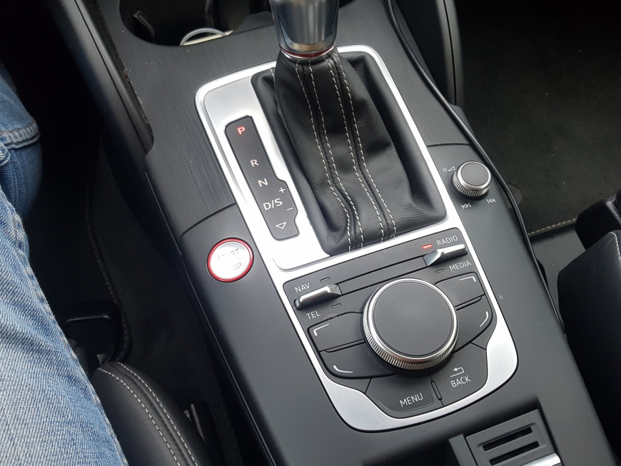  Αναβάθμιση εργοστασιακής οθόνης με Wireless Apple CarPlay/Android Auto σε Audi S3 8V