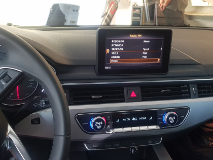 Αναβάθμιση εργοστασιακής οθόνης με Wireless Apple CarPlay/Android Auto σε Audi A4 B9/8W του 2015
