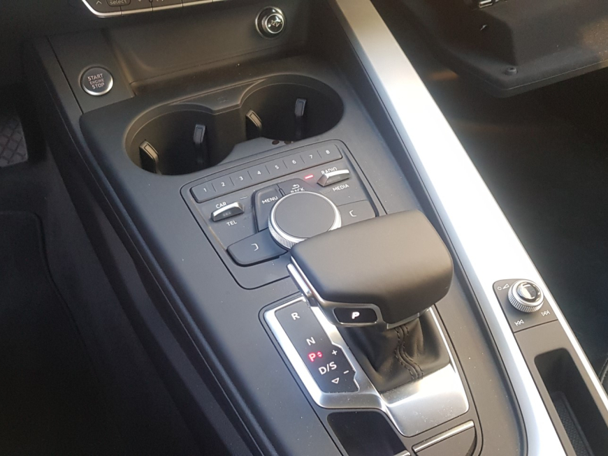 Αναβάθμιση εργοστασιακής οθόνης με Wireless Apple CarPlay/Android Auto σε Audi A4 B9/8W του 2015