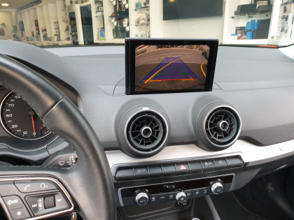 Αναβάθμιση εργοστασιακής οθόνης με Ασύρματο Wireless Apple CarPlay/Android Auto σε Audi Q2 GA του 2022