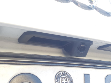 Αναβάθμιση εργοστασιακής οθόνης με Ασύρματο Wireless Apple CarPlay/Android Auto σε Audi Q2 GA 