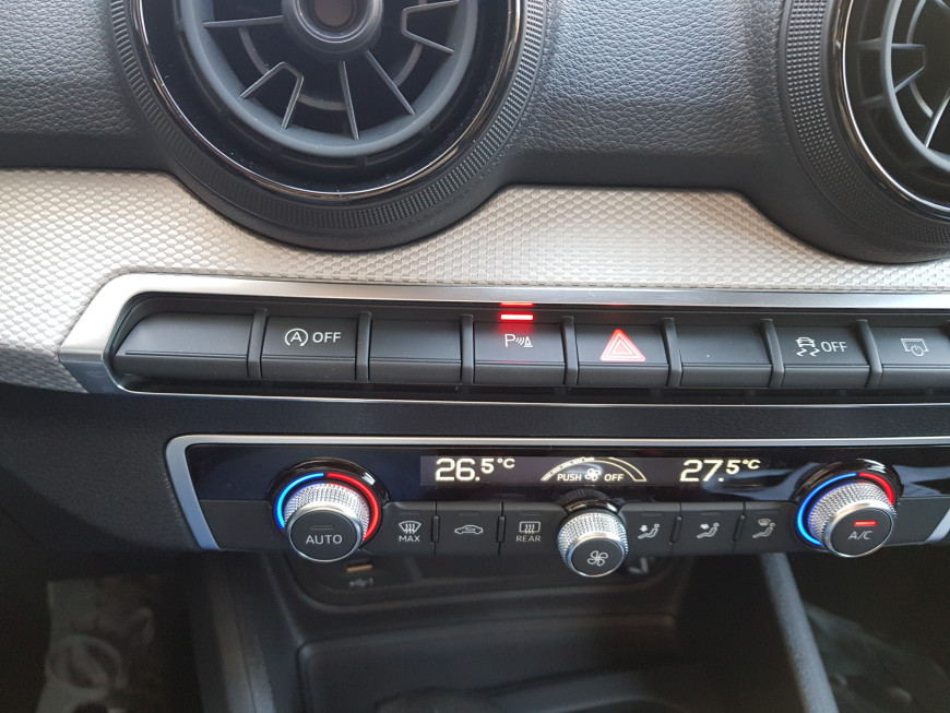 Εγκατάσταση του εργοστασιακού complete kit αισθητήρων παρκαρίσματος σε Audi Q2 του 2017