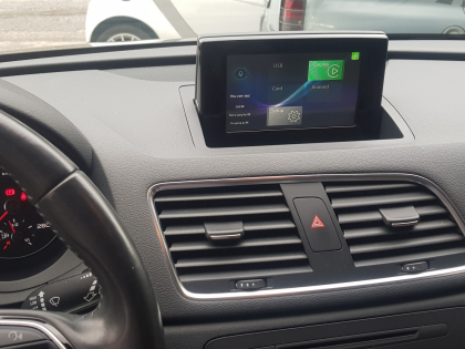 Αναβάθμιση εργοστασιακής οθόνης με Ασύρματο Wireless Apple CarPlay/Android Auto σε Audi Q3