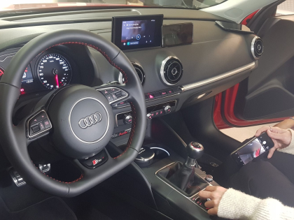 Αναβάθμιση εργοστασιακής οθόνης με Ασύρματο Wireless Apple CarPlay/Android Auto σε Audi Q3 8V