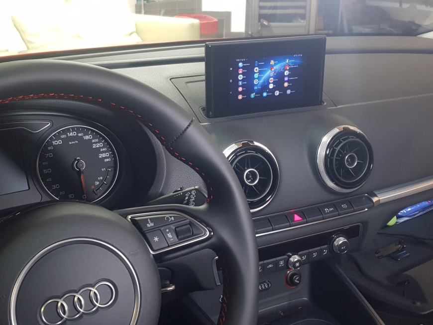 Αναβάθμιση εργοστασιακής οθόνης με Ασύρματο Wireless Apple CarPlay/Android Auto σε Audi Q3 8V