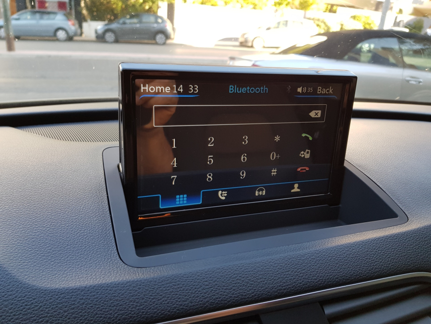 Εγκατάσταση οθόνης 8" με Navigation & Bluetooth σε Audi Q3 8U